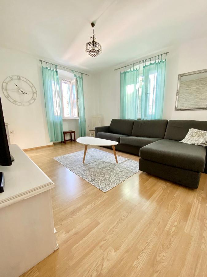 Apartment Evelina Pula Extérieur photo
